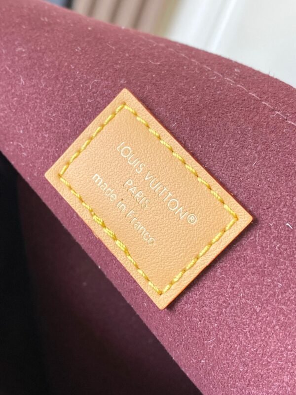 LV CarryAll East West -M28101-Premium