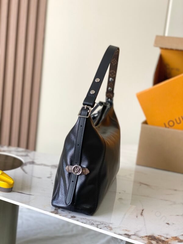 LV CarryAll East West -M28160-Premium