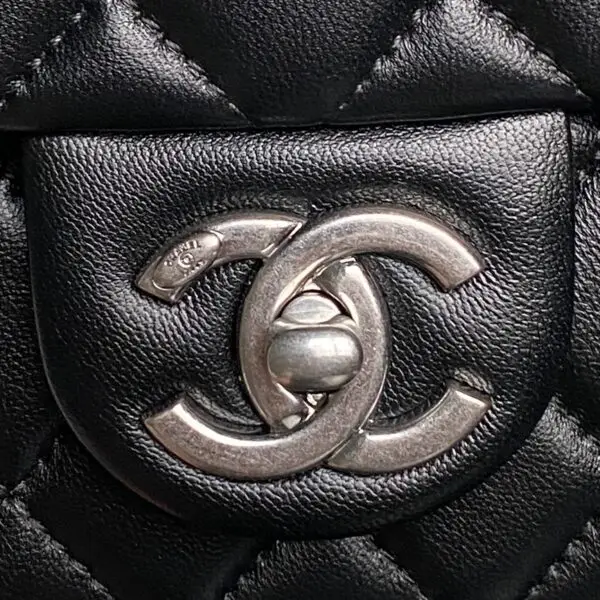 Chanel 25B Classic Flap HandBag - Premium