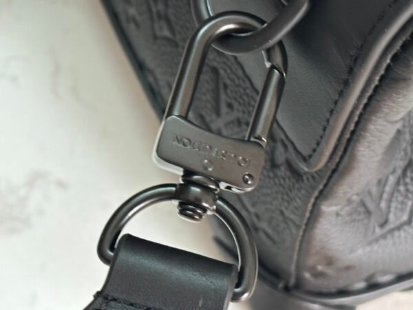LV Steamer PM -M24436-Premium