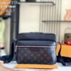 LV Outdoor Messenger -M30233-Premium