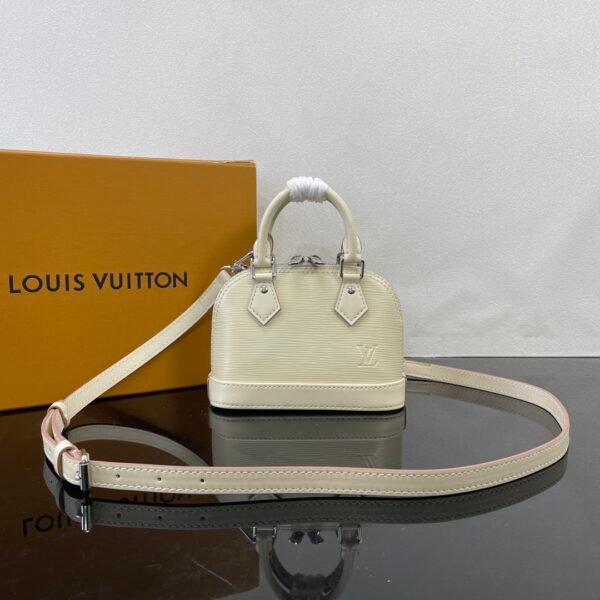 2 (16) LV Nano Alma -M82682-Premium