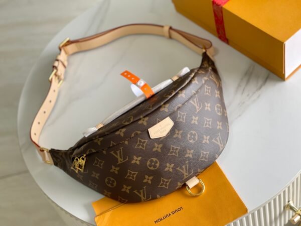 LV Bum Bag -M43644-Premium