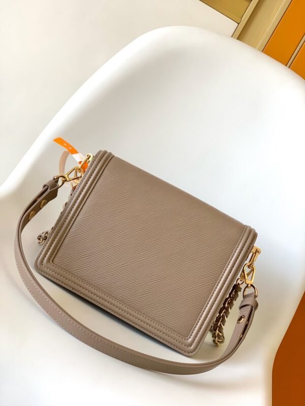 2 (22) LV Dauphine MM -M56141, M23635, M23635- Premium