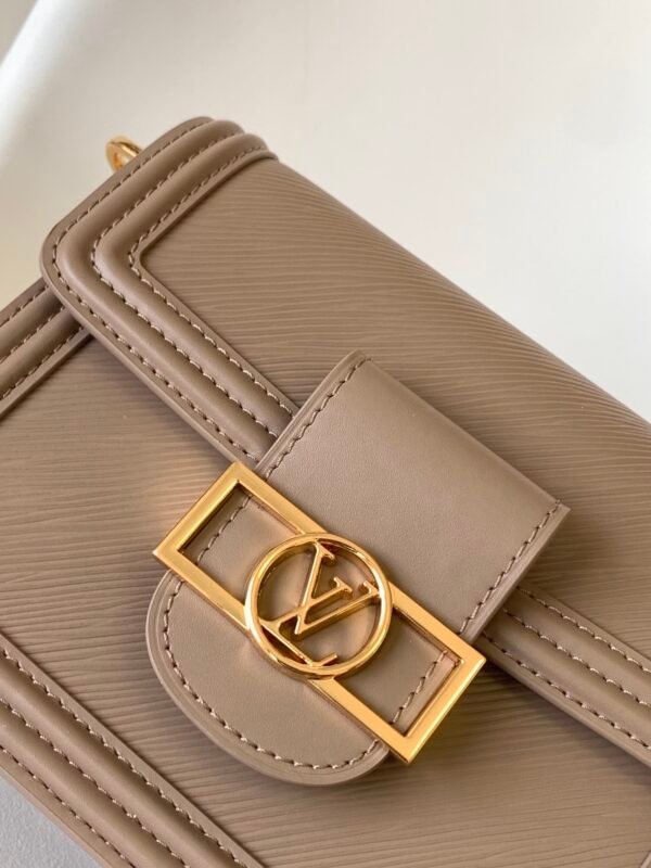 2 (33) LV Dauphine MM -M56141, M23635, M23635- Premium