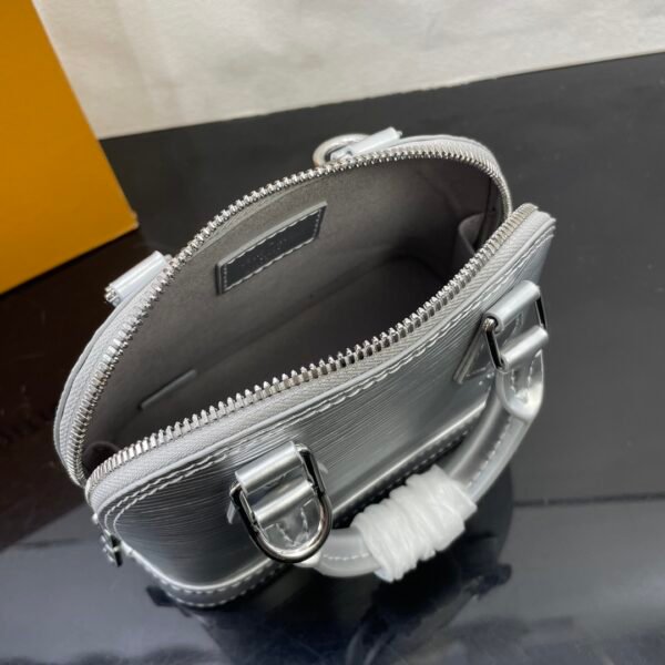 2 (35) LV Nano Alma -M82682-Premium