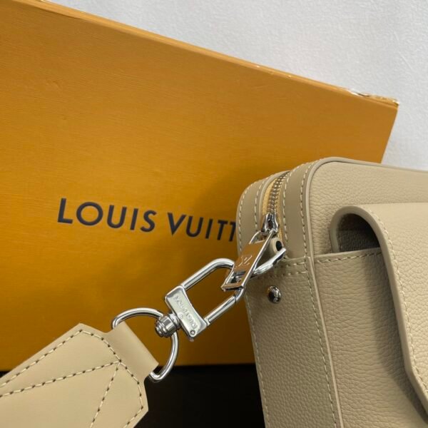 LV  Fastline -M22482-Premium