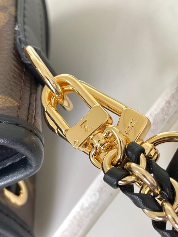 LV  CANOé Bucket bags - M83480 - Premium