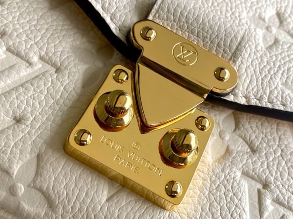 2 (6) LV Pochette Métis East West -M22942-Premium