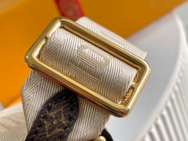 2 (7) LV OnTheGo PM -M46373-Premium