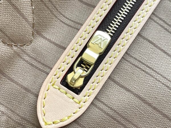 2 (7) LV Neverfull MM -M40995-Premium