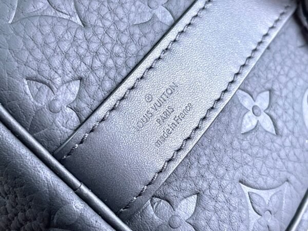 2 (8) LV Keepall Bandoulière 25 -M20900-Premium