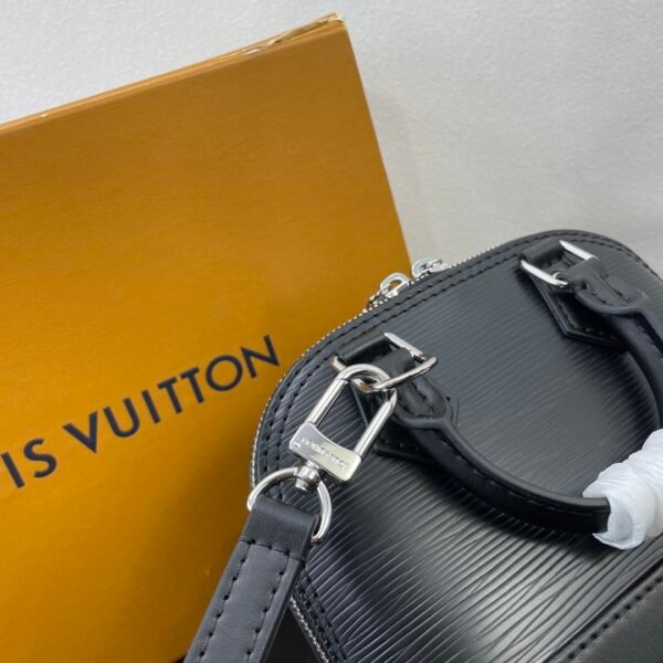2 (9) LV Nano Alma -M82682-Premium