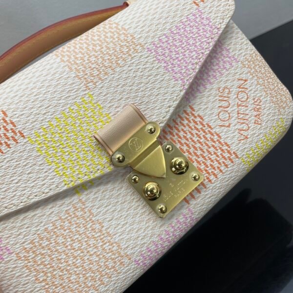 5wsxc1712153791901_4 LV Pochette Métis East West -N40749-Premium