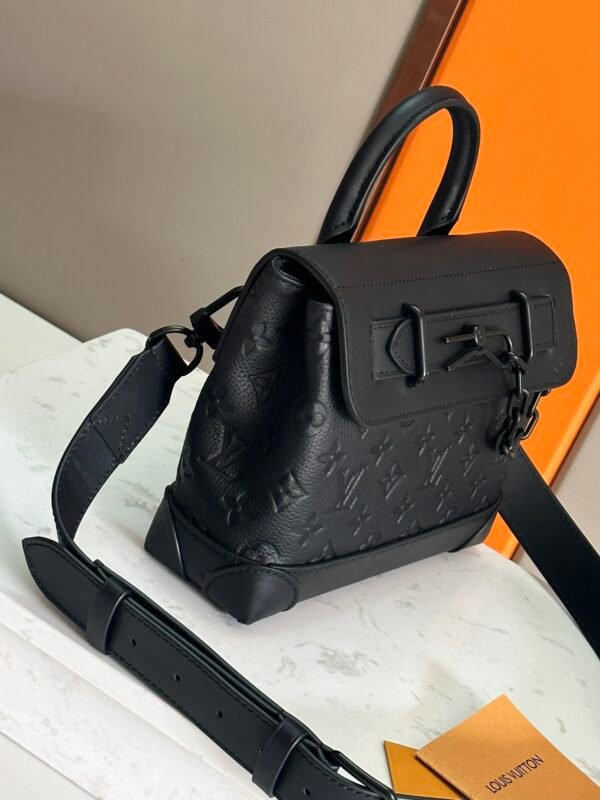 LV Steamer PM -M24436-Premium