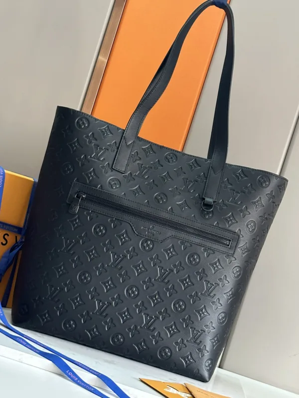 LV Excursion Tote -M24777 -Premium