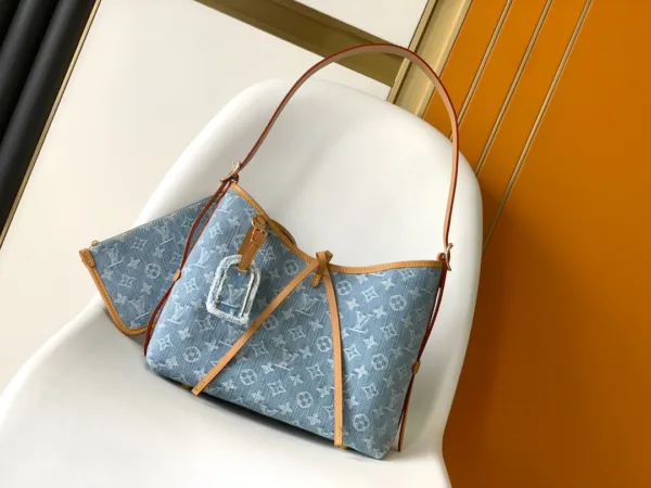 LV CarryAll PM -M11462 -Premium