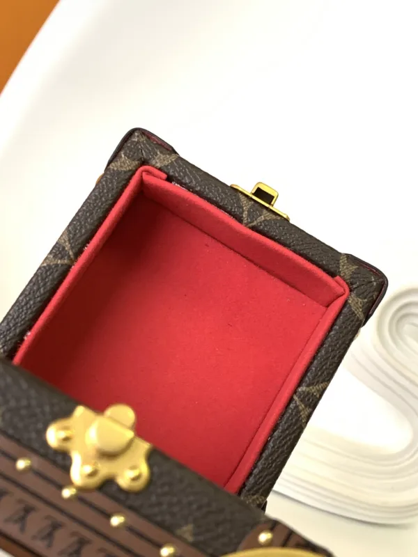 LV Pyramid Trunk -M10052 -Premium
