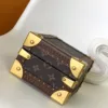 2 (12) LV Pyramid Trunk -M10052 -Premium
