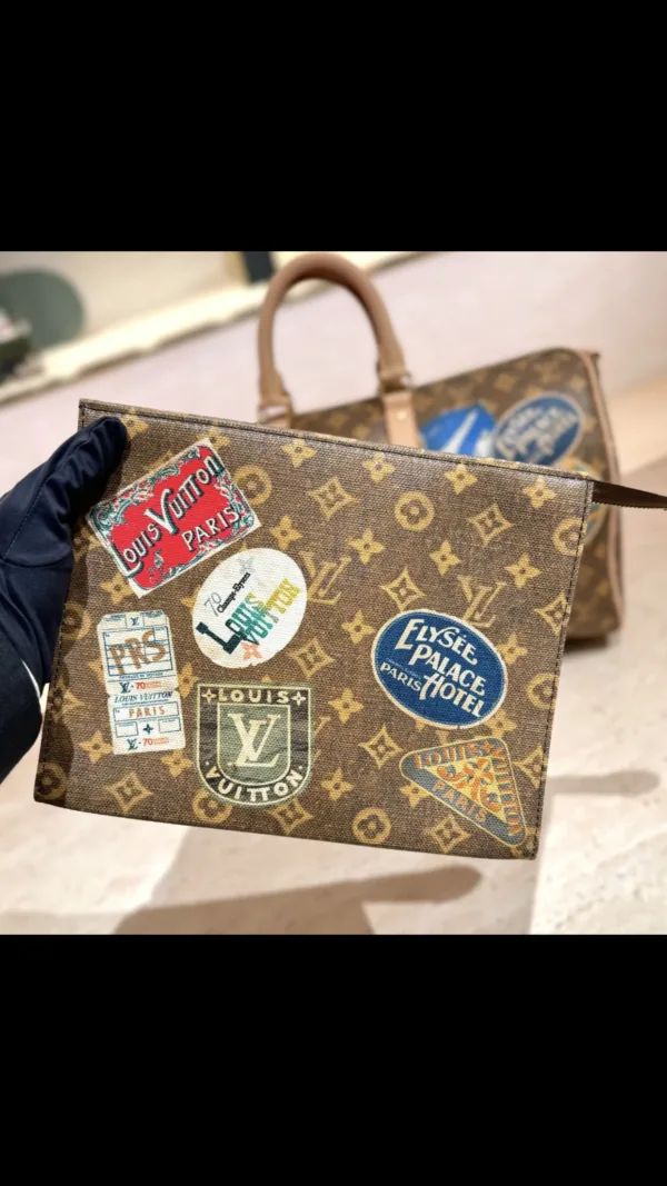 LV Toilet Pouch -M83487 -Premium