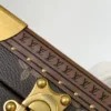 2 (17) LV Pyramid Trunk -M10052 -Premium