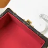 2 (19) LV Pyramid Trunk -M10052 -Premium
