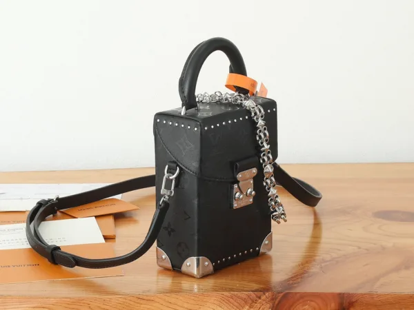 LV Camera Box -M11269 -Premium