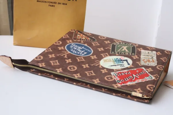 LV Toilet Pouch -M83487 -Premium