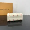 2 (4) LV OnTheGo BB -M47115 -Premium