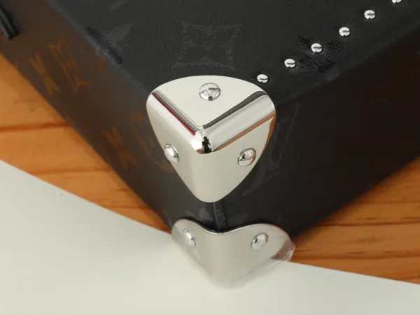LV Camera Box -M11269 -Premium