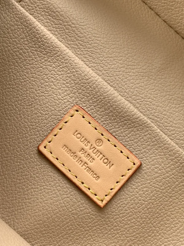 2 (8) LV Nice Mini -M44495-Premium