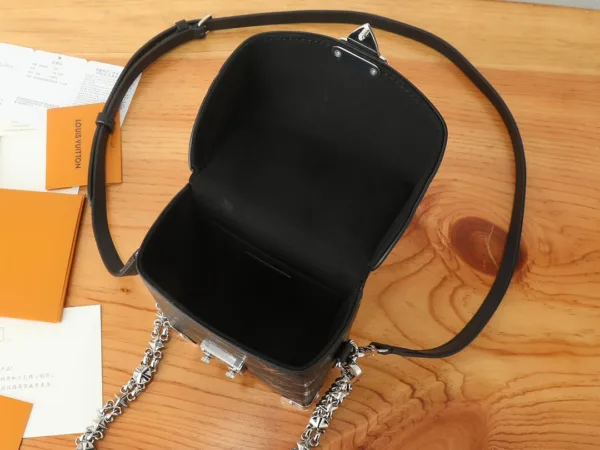LV Camera Box -M11269 -Premium