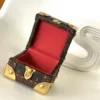 2 (8) LV Pyramid Trunk -M10052 -Premium