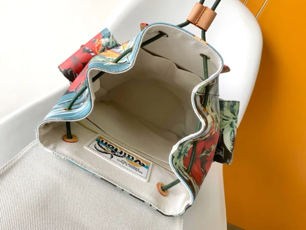 LV Christopher -M24994 -Premium