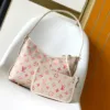 7wsxc1715876594581_2 LV CarryAll PM -M24652 -Premium