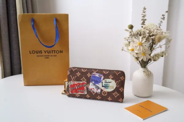 LV Pochette Voyage MM -M41696-Premium